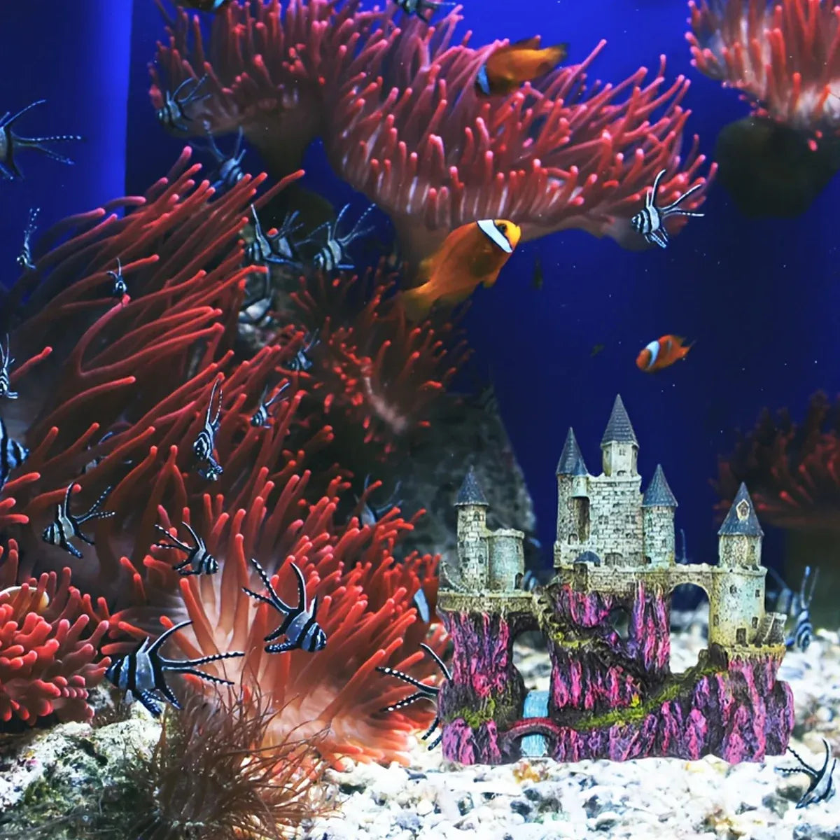 Aquarium Castle Ornament Fish Tank Decoration Medieval Style Resin Decor Home - B