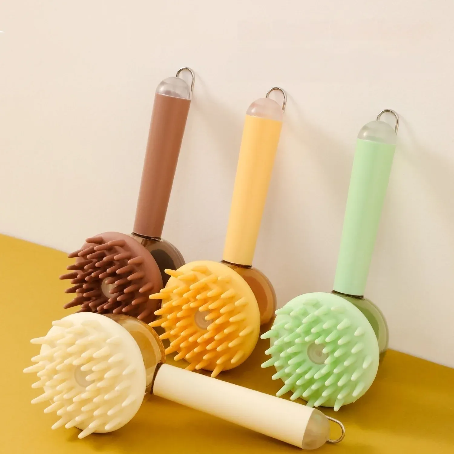 3 in 1 Pet Bath Brush Liquid Foaming Massage Brush, Green, 18 cm - Image 3